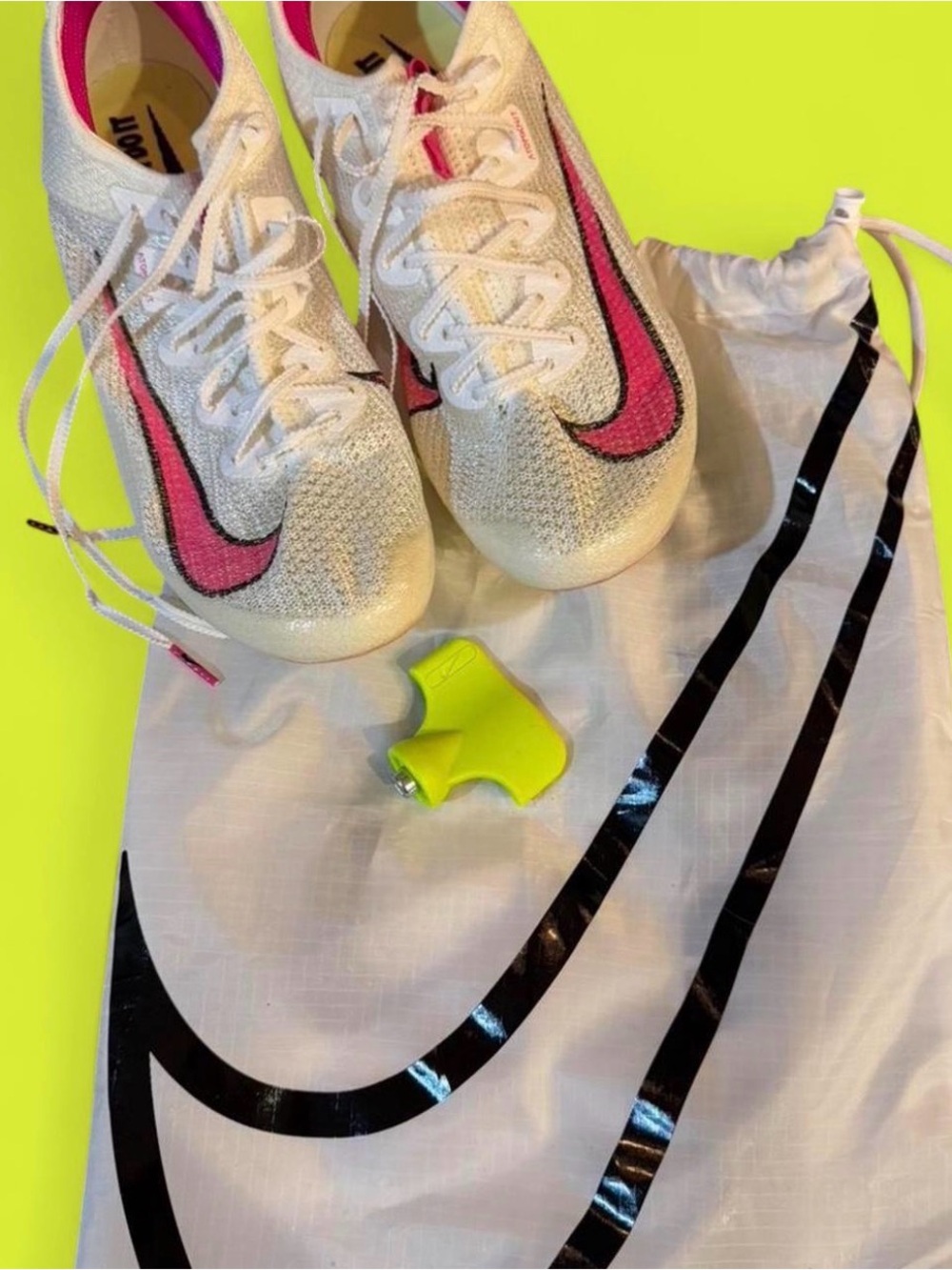 Nike Vaporfly 4% white & pink running shoes size US 11 #running #vaporfly